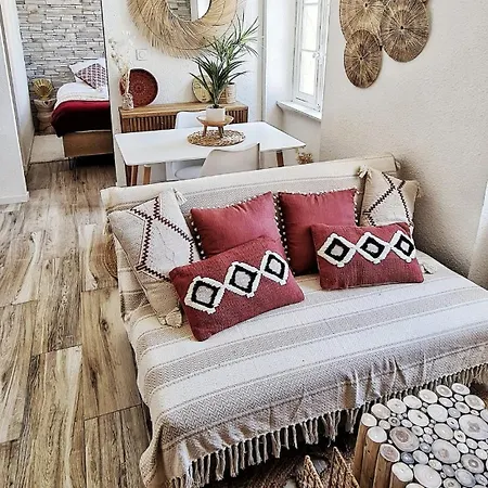 Apartament N2 Barbacane-pieds Cite-boheme Chic-clim Mobile *